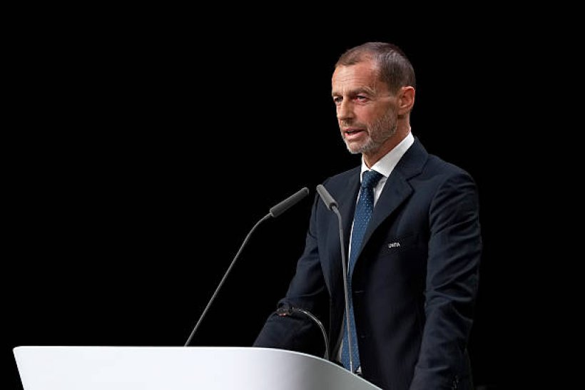 ريال مدريد وبرشلونة يعودان إلى أحضان كرة القدم الأوروبية بعد إنهاء مشروع دوري السوبر