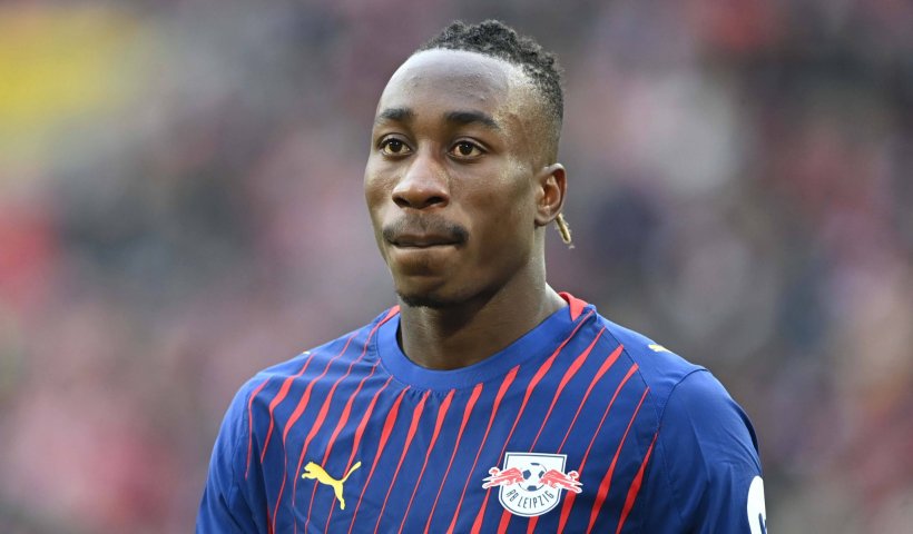 صيف ساخن مفاجآت قادمة: بايرن ميونيخ يتصارع مع أندية البريميرليغ على يان ديوماندي