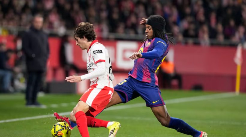 جيرونا ينتزع الفوز من برشلونة في ليلة تحكيمية مثيرة للجدل