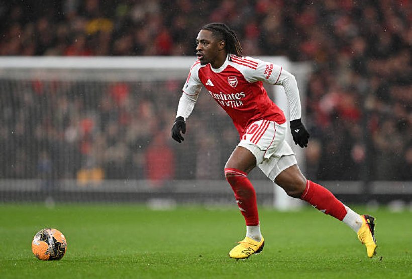 أرسنال يثبّت موقع إيزي ويؤكد استمرارية اللاعب رغم التراجع