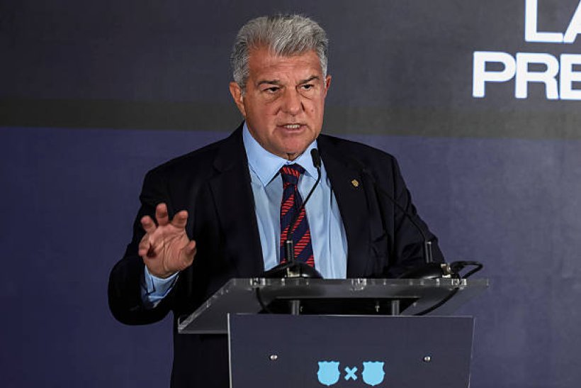 توتر العلاقة بين لابورتا وميسي: تصريحات تكشف المستور عن تكريم النجم الأرجنتيني