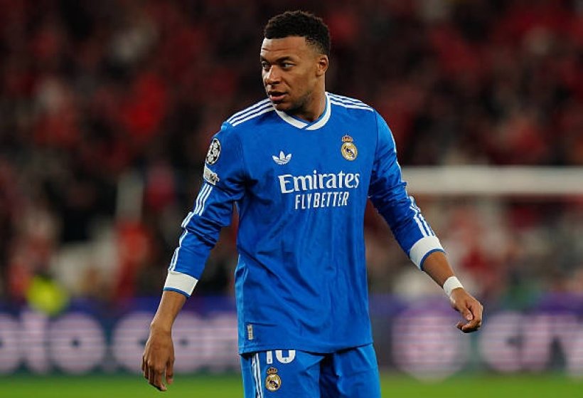 أزمة مبابي مع ريال مدريد: هل يجب أن يبدأ مباراة بنفيكا؟