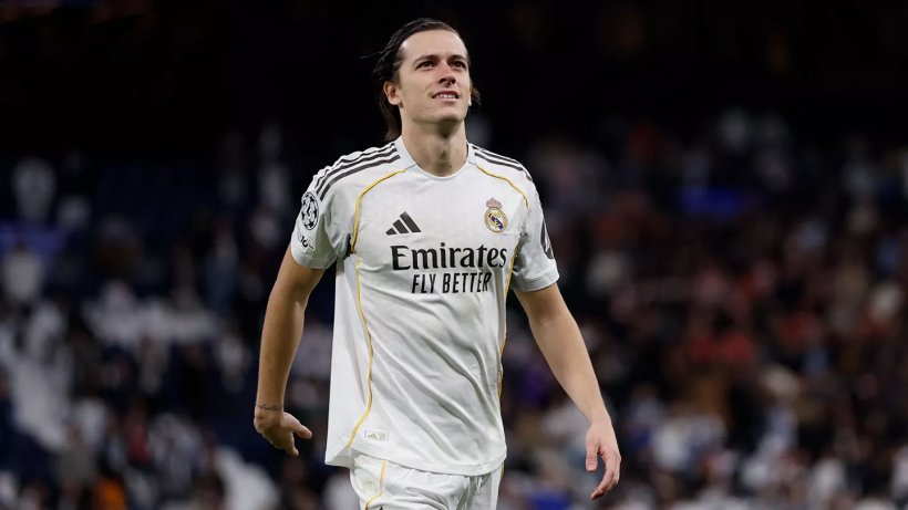 كاريراس: فينيسيوس جونيور يشبه القنبلة، والمستقبل أمام ريال مدريد واعد