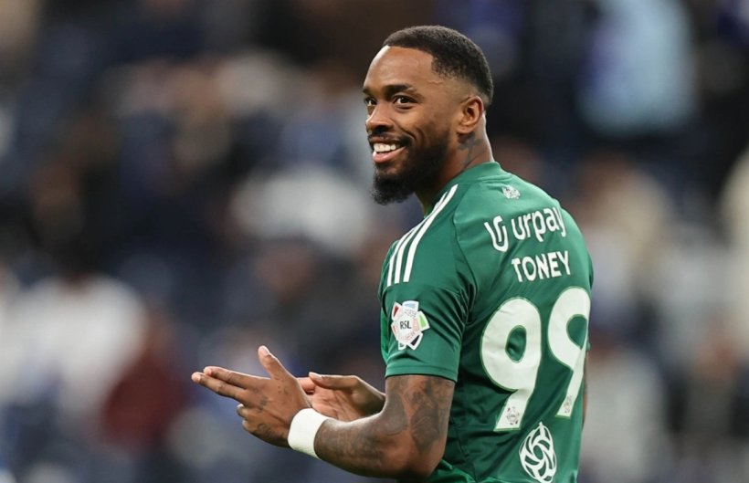 أهلي جدة ينجو من العقوبات: لجنة الانضباط تحسم موقف إيفان توني بعد مواجهة ضمك