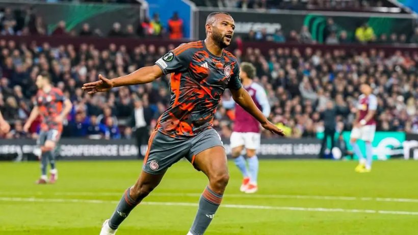 أيوب الكعبي يحقق إنجازاً تاريخياً مع أولمبياكوس بتسجيله 50 هدفًا في الدوري اليوناني