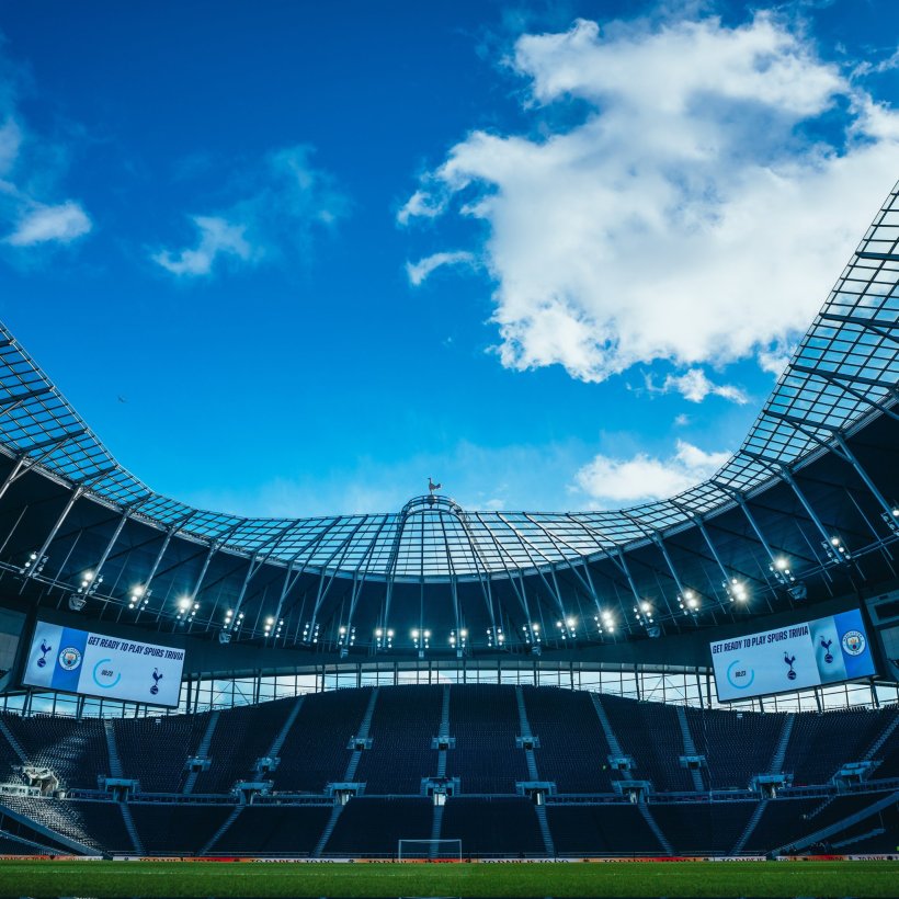 توتنهام في خطر: هبوط محتمل يهدد رواتب نجوم الفريق