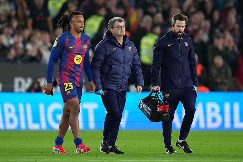 إصابة مزدوجة مؤلمة لبرشلونة: كوندي وبالدي يغادران الملعب أمام أتلتيكو مدريد