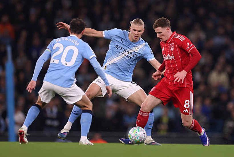 مانشستر سيتي ونوتينجهام فورست يتقاسمان النقاط في مواجهة مثيرة بالدوري الإنجليزي