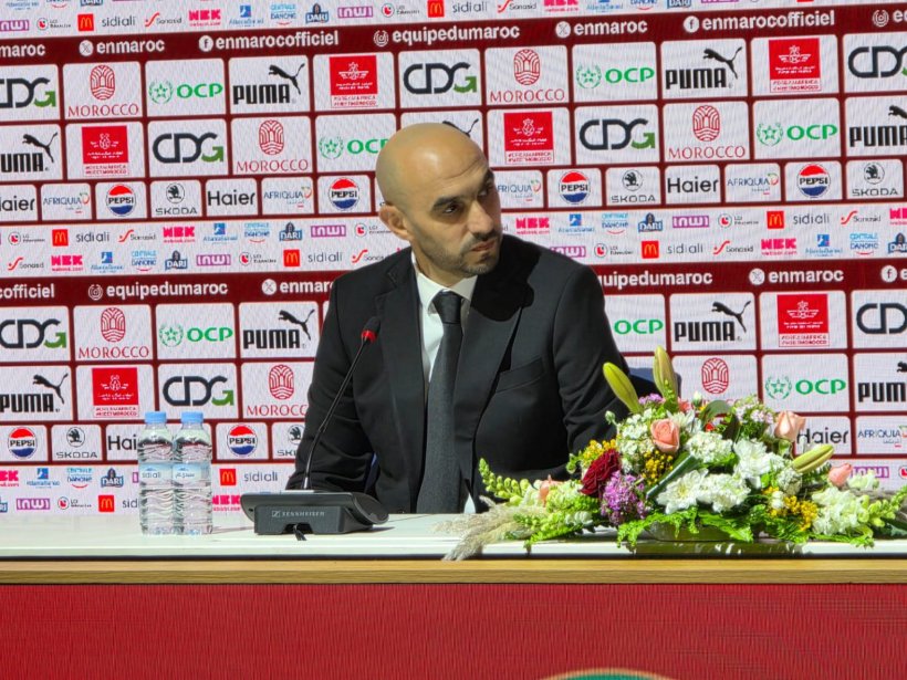 وليد الركراكي يثير الجدل بمغادرته المفاجئة خلال مؤتمر تقديم المدرب الجديد محمد وهبي