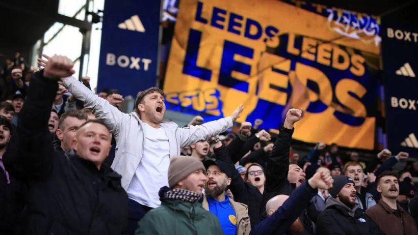 ليدز يونايتد يدعو جماهيره لدعم اللاعبين المسلمين خلال مباراته أمام نورويتش سيتي