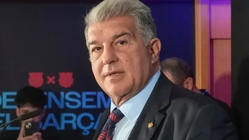 رد لابورتا على تشافي: إقالته ومخططات عودة ميسي إلى برشلونة في قلب الجدل