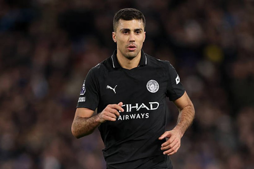 مانشستر سيتي يتنفس الصعداء: رودري يتجنب الإيقاف بعد عقوبة مالية من الاتحاد الإنجليزي