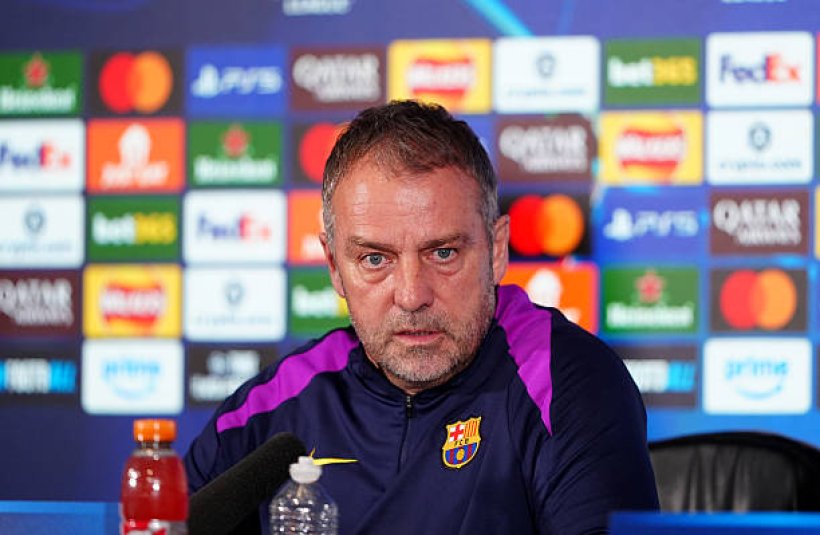 برشلونة يستعد تحدي نيوكاسل يونايتد: فليك يشدد على الأهمية والتركيز