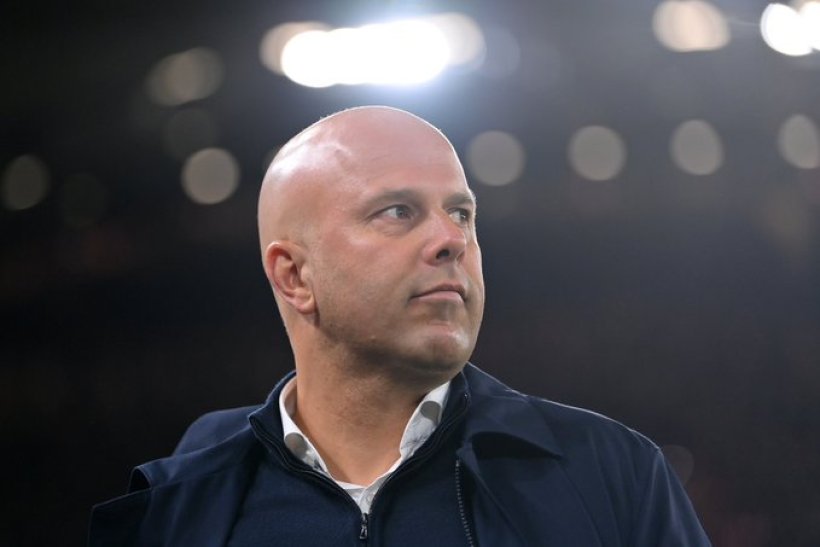 ليفربول يواجه التحديات بعد خسارته أمام غلطة سراي: مدرب الفريق يتحدث عن الشوط الأول