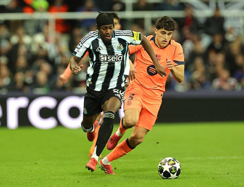 مدافع برشلونة باو كوبارسي يثني على الأداء الدفاعي في مواجهة نيوكاسل