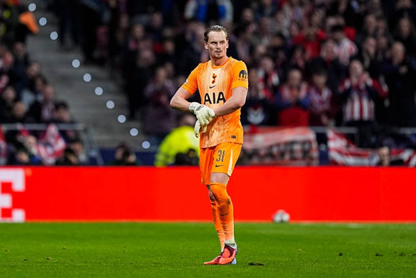 توتنهام هوتسبير يفكر في إعارة حارس المرمى أنطونين كينسكي في الصيف