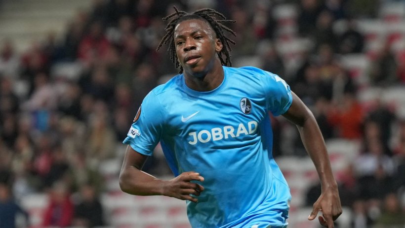 بايرن ميونخ وباريس سان جيرمان يستهدفان جوهان مانزامبي بعد تألقه اللافت