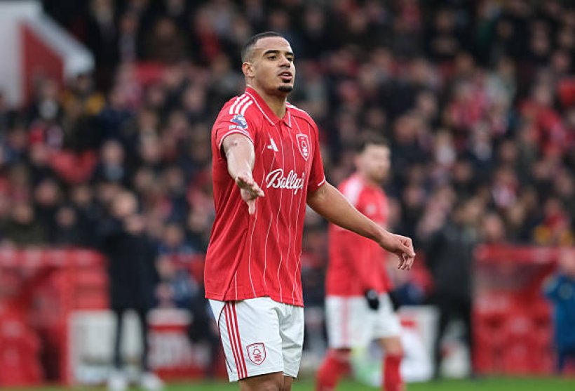 مانشستر يونايتد يسعى لتعزيز خط دفاعه بضم موريلو من نوتينغهام