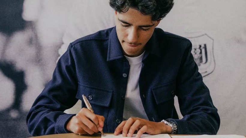 أندرلخت يعزز صفوفه بتوقيع أول عقد احترافي مع الموهبة المغربية رامي لوغماني