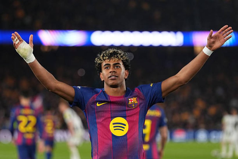 لامين يامال يُسجل هدفًا حاسمًا ويحقق إنجازًا تاريخيًا مع برشلونة في دوري الأبطال