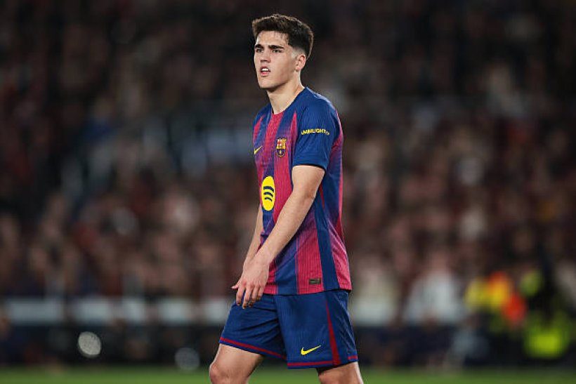 أرسنال ومانشستر سيتي يتنافسان على باو كوبارسي، مدافع برشلونة الشاب