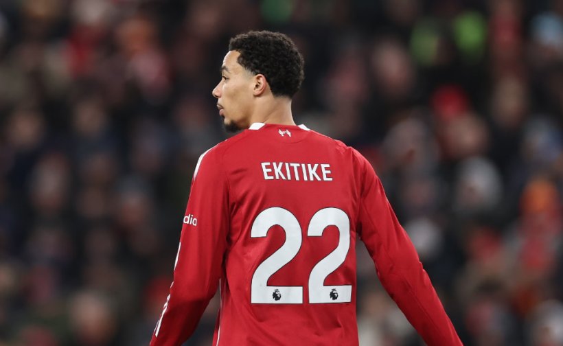 إصابة مؤلمة تضرب هوجو إيكيتيكي في مواجهة ليفربول وبرايتون