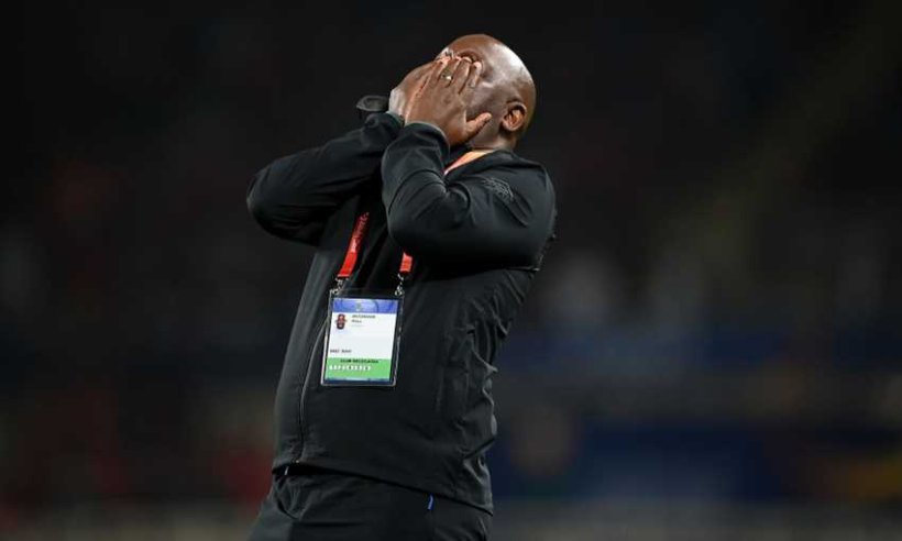 بيتسو موسيماني ينتقد قرار الكاف بمنح لقب كأس أمم إفريقيا للمغرب: مهزلة في كرة القدم الإفريقية