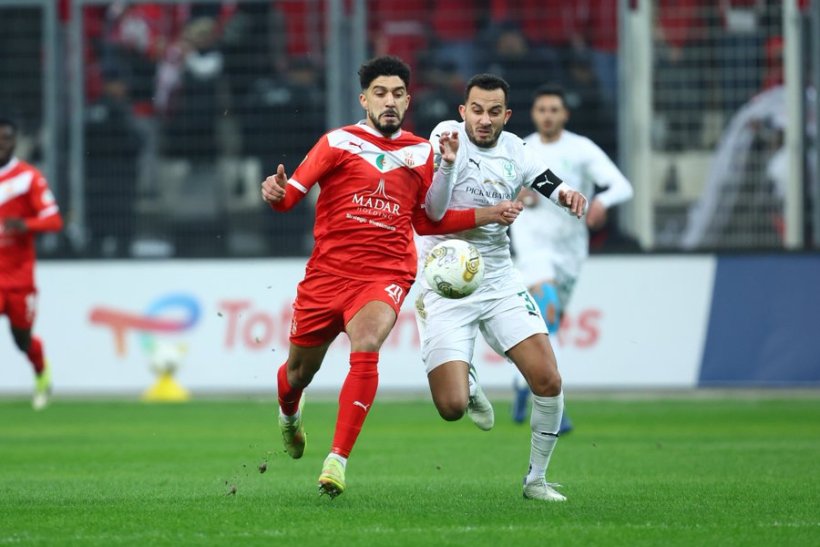 شباب بلوزداد يحقق إنجاز التأهل لنصف نهائي الكونفدرالية الأفريقية