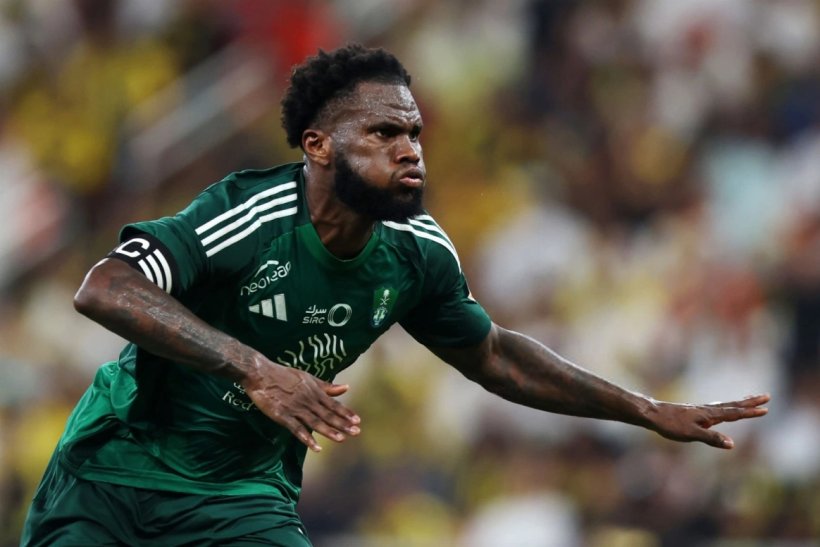 الأهلي يواجه تحديًا مع كيسي: الشرط المالي للاعب يثير الجدل