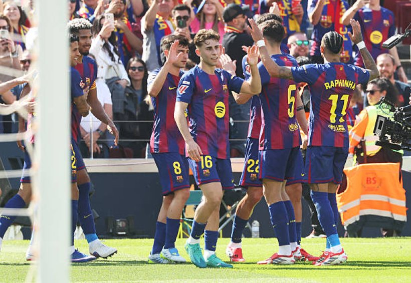 برشلونة في صراع حاد للحفاظ على لقب الليجا رغم تقدمه على ريال مدريد