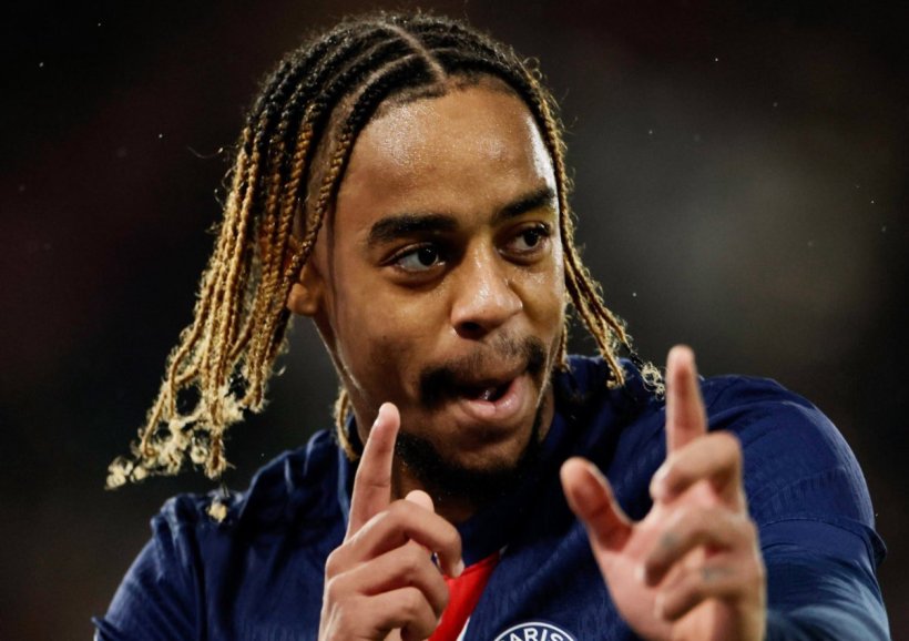 مانشستر سيتي يستهدف ضم برادلي باركولا لتعزيز هجومه الصيف المقبل