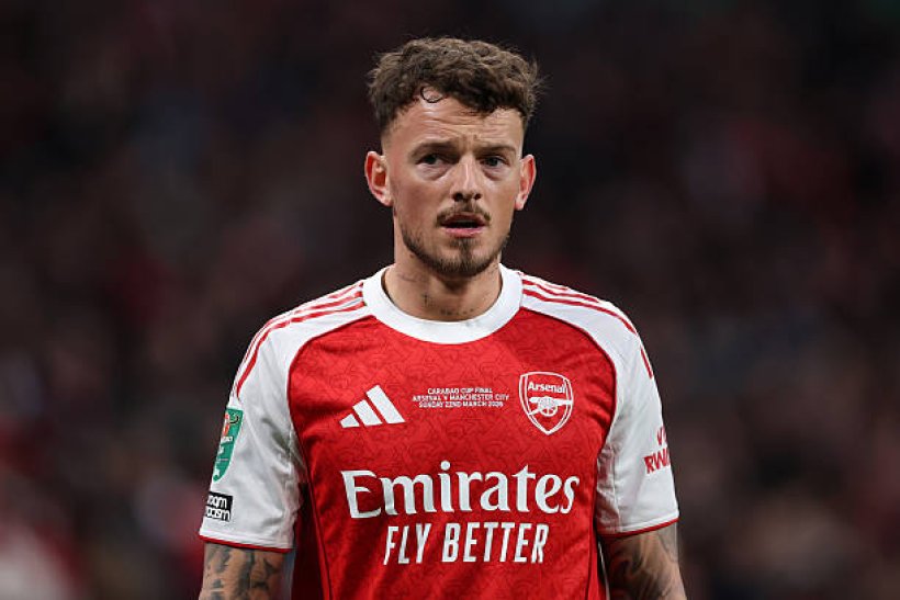 مانشستر يونايتد يستهدف بن وايت لتعزيز الدفاع قبل الصيف