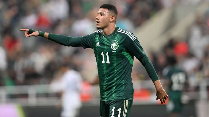 عبدالله الحمدان يتصدى لتصريحات رينارد حول أزمة هجوم الأخضر