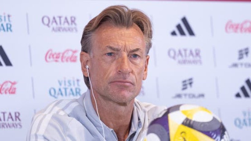 المنتخب السعودي يضمن خيارات جديدة استعداداً لمواجهة مصر بتعيين مروان الصحفي ونايف مسعود